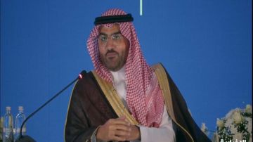 نائب وزير الرياضة يشكر القيادة بمناسبة تمديد خدمته لمدة أربع سنوات نائب وزير الرياضة يشكر القيادة بمناسبة تمديد خدمته لمدة أربع سنوات