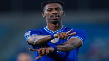 محمد كنو يقضي إجازته في فلوريدا بعد وداع كأس العالم للأندية