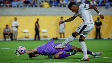 مصر.. علاء مبارك يعقب على فوز نادي الهلال السعودي وفيديو ما فعله بونو 