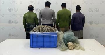 عسير.. حرس الحدود يضبط 4 مخالفين بنجلاديشيين لصيدهم دون تصريح في القحمة عسير.. حرس الحدود يضبط 4 مخالفين بنجلاديشيين لصيدهم دون تصريح في القحمة