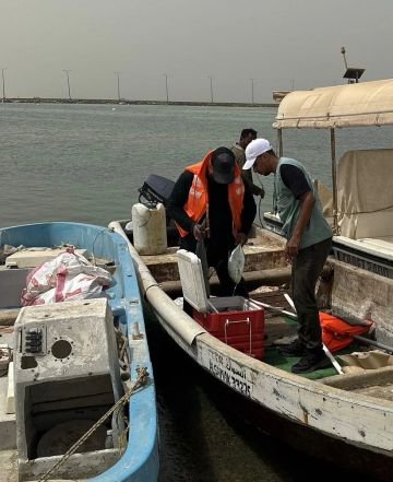 بيئة جدة تكثف الرقابة على مرافئ الصيد.. وتحذر من الوسائل المخالفة حفاظا على الثروة البحرية بيئة جدة تكثف الرقابة على مرافئ الصيد.. وتحذر من الوسائل المخالفة حفاظا على الثروة البحرية