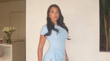 جورجينا تلفت الأنظار بإطلالة ناعمة بتوقيع أوسكار دي لا رينتا.. صور جورجينا تلفت الأنظار بإطلالة ناعمة بتوقيع أوسكار دي لا رينتا.. صور