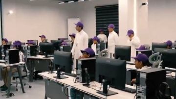 مركز فاب لاب يقدم خدمات تعليمية للطلاب في القصيم.. فيديو