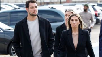 اتهام معلمة بممارسة الرذيلة مع قاصر 50 مرة