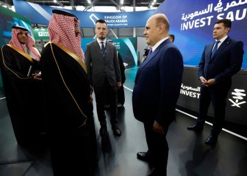 وزير سعودي: نعتزم تطوير العلاقات التجارية والاقتصادية مع روسيا