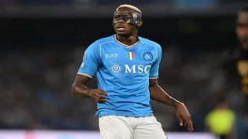 الجماهير تطالب عبر وسم احسموا أوسيمين للهلال بحسم الصفقة سريعا.. فيديو