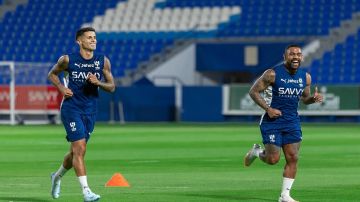 مالكوم لـ كانسيلو : أنا معجب بك يا رجل أنت تلعب كثيرا