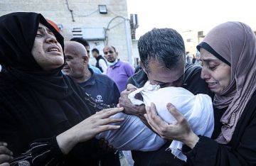 غزة.. إسرائيل تقتل رضيعة و3 من أسرة واحدة في قصف على حي سكني بتل الهوى