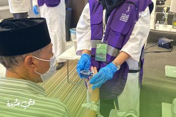 290 متطوعا و26 ألف ساعة لخدمة 21 ألف حاج ضمن مشروع صحة حاج بمكة والمشاعر 290 متطوعا و26 ألف ساعة لخدمة 21 ألف حاج ضمن مشروع صحة حاج بمكة والمشاعر