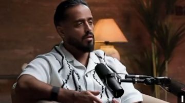 طارق الحربي: الجامعة ما تضمن لك شيء وحديث التخرج ما يستاهل 6 آلاف.. فيديو طارق الحربي: الجامعة ما تضمن لك شيء وحديث التخرج ما يستاهل 6 آلاف.. فيديو