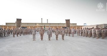 رئيس هيئة الأركان يتفقد منظومة ثاد بجدة.. ويشيد بجاهزية القوات وقدراتها التشغيلية والتدريبية رئيس هيئة الأركان يتفقد منظومة ثاد بجدة.. ويشيد بجاهزية القوات وقدراتها التشغيلية والتدريبية