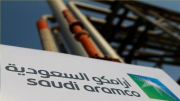 أرامكو توقع صفقة بقيمة 11 مليار دولار في مشاريع المعالجة والنقل بالجافورة