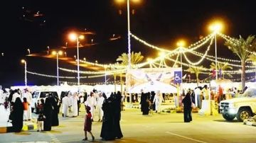 الفعاليات الكبرى تقود طفرة سياحية واقتصادية.. وسوق الخليج يتجاوز 827 مليون دولار الفعاليات الكبرى تقود طفرة سياحية واقتصادية.. وسوق الخليج يتجاوز 827 مليون دولار