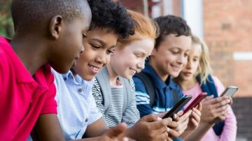 مستشارة أسرية: المحتوى الهابط يدفع 41 من الأطفال لحلم الشهرة.. فيديو