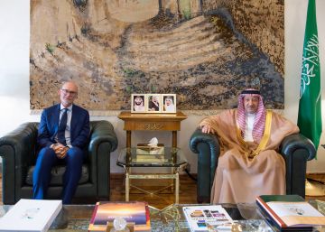 نائب وزير الخارجية يستقبل سفير المملكة المتحدة