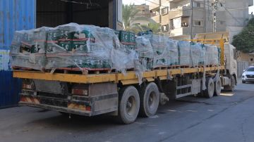 وصول قافلة مساعدات إنسانية سعودية جديدة إلى قطاع غزة