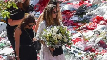 أنفيلد يحتضن تكريمًا مؤثرًا لجوتا بحضور زوجته وأطفاله أنفيلد يحتضن تكريمًا مؤثرًا لجوتا بحضور زوجته وأطفاله