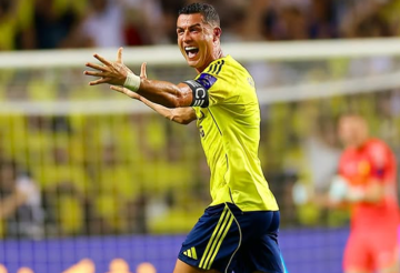 رونالدو يعلق بكلمتين على تأهل النصر إلى نهائي كاس السوبر السعودي