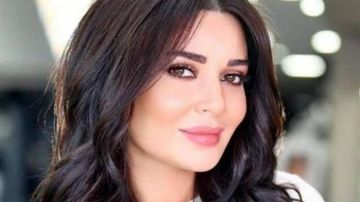 رقص سيرين عبد النور مع نجم شهير أمام زوجها يثير موجة من الجدل.. فيديو