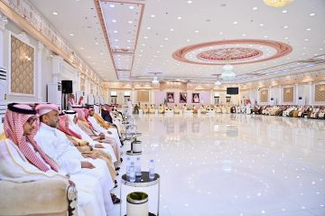 أمير جازان يلتقي أهالي صامطة ويؤكد دعم القيادة للتنمية ويطلع على مشروعات بـ931 مليون ريال