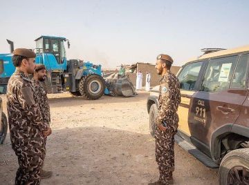 بتوجيهات نائب أمير الرياض.. إزالة سوق الإبل بالحائر وضبط أكثر من 3200 تعد على أراض حكومية بتوجيهات نائب أمير الرياض.. إزالة سوق الإبل بالحائر وضبط أكثر من 3200 تعد على أراض حكومية