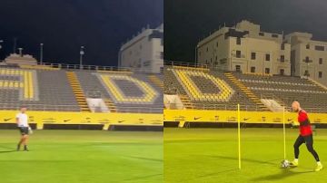 رايكوفيتش يعود لتدريبات الحراس الجماعية بحماس شديد .. فيديو رايكوفيتش يعود لتدريبات الحراس الجماعية بحماس شديد .. فيديو