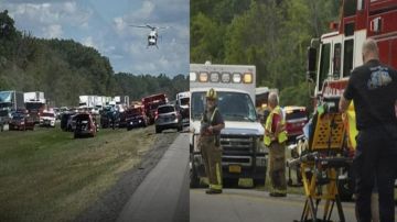 مصرع 5 أشخاص في حادث مروع لانقلاب شاحنة.. فيديو وصور مصرع 5 أشخاص في حادث مروع لانقلاب شاحنة.. فيديو وصور