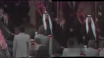 مقطع نادر للرئيس الأمريكي جيمي كارتر خلال زيارته للمملكة في السبعينات