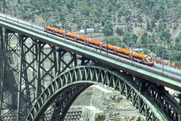 ميزانية الهند لولايتي جامو وكشمير تتجاوز 12 مليار دولار ميزانية الهند لولايتي جامو وكشمير تتجاوز 12 مليار دولار