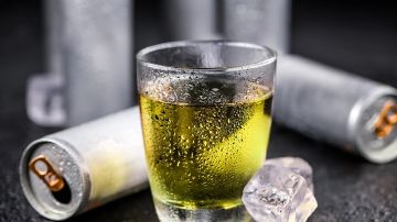 طرح مشروع اللائحة الفنية لمشروبات الطاقة لـ استطلاع: عبارات إلزامية بعدم مناسبتها للأشخاص دون سن 18 عاما طرح مشروع اللائحة الفنية لمشروبات الطاقة لـ استطلاع: عبارات إلزامية بعدم مناسبتها للأشخاص دون سن 18 عاما