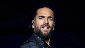 المطرب العالمي مالوما يوقف حفله ليوبخ أما اصطحبت طفلها .. فيديو