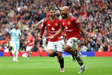 مانشستر يونايتد يحقق فوزه الأول بـ البريمييرليغ على حساب بيرنلي