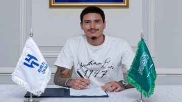 مدرب الأوروغواي: قرار انتقال نونيز للهلال خطوة منطقية مدرب الأوروغواي: قرار انتقال نونيز للهلال خطوة منطقية