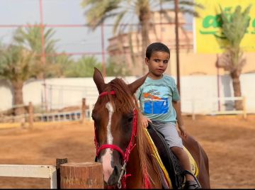 نجران.. انطلاق برنامج فرسان الإرادة لتدريب ذوي اضطراب التوحد على الفروسية