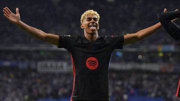 جدل واسع بعد تعليقات عنصرية لمصوت الكرة الذهبية ضد يامال جدل واسع بعد تعليقات عنصرية لمصوت الكرة الذهبية ضد يامال