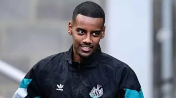 ريال مدريد يحسم الجدل حول ارتباطه بضم إيزاك