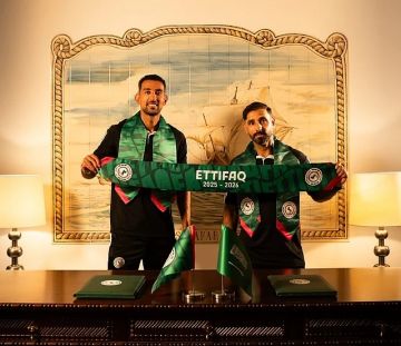 كوكا الاتفاق .. من الثلاجة للملاعب ! ..دافع عن فلسطين وعاش حياة هادئة مع زوجته البرتغالية كوكا الاتفاق .. من الثلاجة للملاعب ! ..دافع عن فلسطين وعاش حياة هادئة مع زوجته البرتغالية