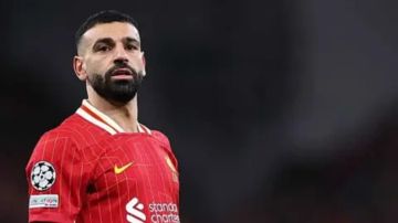 محمد صلاح ينتقد نعي الاتحاد الأوروبي لكرة القدم لـ بيليه الفلسطيني محمد صلاح ينتقد نعي الاتحاد الأوروبي لكرة القدم لـ بيليه الفلسطيني