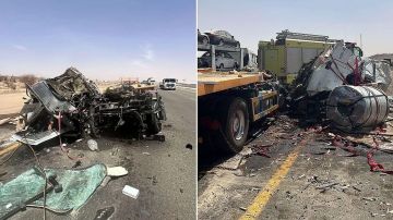 حادث مروع بين شاحنة وقلاب على طريق الرياض الطائف .. صور