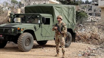 الجيش اللبناني يحذر من التحركات غير المحسوبة ويؤكد حماية السلم الأهلي الجيش اللبناني يحذر من التحركات غير المحسوبة ويؤكد حماية السلم الأهلي