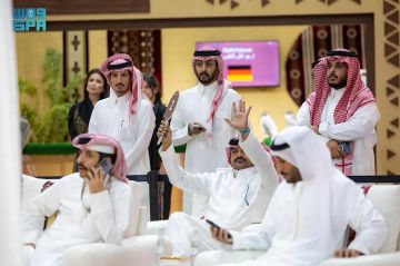 في أقوى ليالي المزاد الدولي لمزارع إنتاج الصقور.. سوبر وايت يسجل رقما قياسيا بـ151 ألف ريال في أقوى ليالي المزاد الدولي لمزارع إنتاج الصقور.. سوبر وايت يسجل رقما قياسيا بـ151 ألف ريال