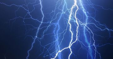 طقس اليوم الأرصاد : هطول أمطار رعدية غزيرة تؤدي إلى جريان السيول في هذه المناطق