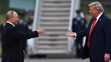 السعودية تعرب عن دعمها الجهود الدبلوماسية لحل الأزمة الأوكرانية وترحب بقمة ألاسكا