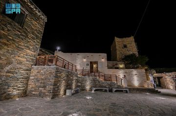 القرى التراثية والأسواق الشعبية بالباحة.. وجهة سياحية تحتضن تراثا ثقافيا غنيا ومتنوعا