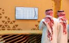 شاشات إحصائية لمتابعة الصفقات والمبيعات تعزز شفافية المزاد الدولي لمزارع إنتاج الصقور 2025 - sa