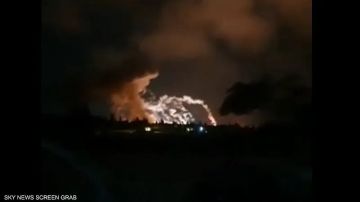 بالفيديو.. غارات إسرائيلية مكثفة تستهدف مواقع عسكرية في حمص واللاذقية