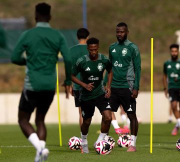 الأخضر يواصل تحضيراته في التشيك لمواجهة مقدونيا وديا