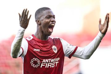 ماذا نعلم عن محمدو دومبيا المنضم حديثا إلى الاتحاد السعودي؟ ماذا نعلم عن محمدو دومبيا المنضم حديثا إلى الاتحاد السعودي؟