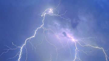 الأرصاد: أمطار رعدية على جازان وعسير والباحة ومكة.. وأتربة بالرياض والشرقية الأرصاد: أمطار رعدية على جازان وعسير والباحة ومكة.. وأتربة بالرياض والشرقية