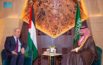 ولي العهد يستقبل نائب رئيس دولة فلسطين ويستعرض معه الجهود المبذولة لدعم القضية الفلسطينية ولي العهد يستقبل نائب رئيس دولة فلسطين ويستعرض معه الجهود المبذولة لدعم القضية الفلسطينية